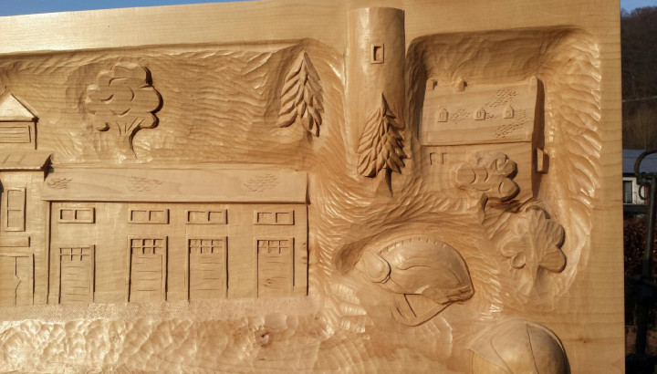 Atelier de sculpture sur bois au château - Kunstausstellung auf der Burg - Art festival at the castle - IMG 1