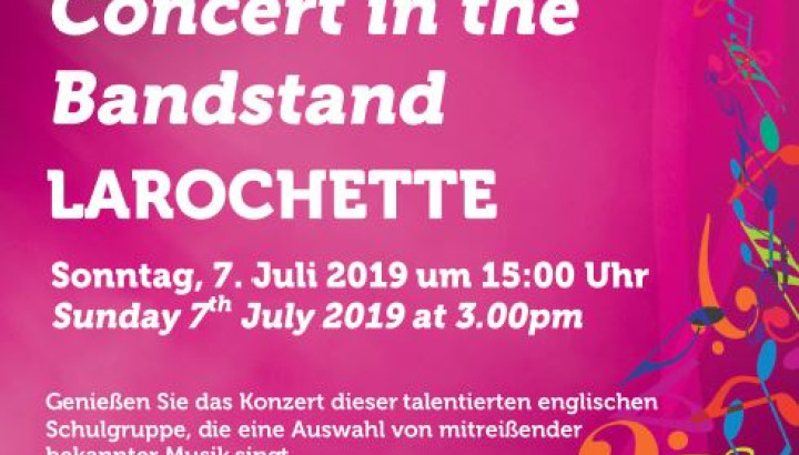 Concert Hart School aus England, Dance&Music as Flash Mob op der Bleech an der Feels (Larochette) - IMG 1